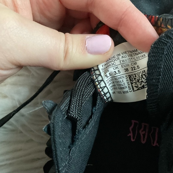 Converse x PatBo Chuck Taylor Black Leather 3D Flower Low Top Sneakers Size 5.5 - Picture 12 of 12